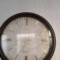 ساعت دیواری