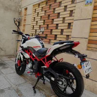 بنلی ۱۵۰نیوفیس|موتورسیکلت|گلوگاه, |دیوار