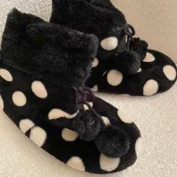 پاپوش نرم خالخالی|کیف، کفش، کمربند|اندیشه, اندیشه فاز ۴|دیوار