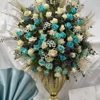 جام گل (طبیعی مصنوعی)