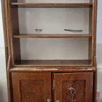 کتابخانه و کمد