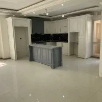 فروش واحد ۱۳۵ متری ۳ خواب سر دو نبش صفر