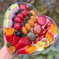 به یک نیروی جوان جهت همکاری در زیتون سرا نیازمندیم