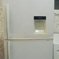 یخچال آیسان