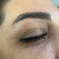 اکستنشن مژه و لیفت مژه و ابرو