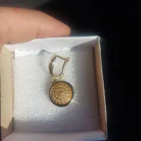 یک تای این گوشواره چندهفته پیش گم شده