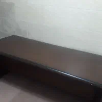 میز چوبی اداری