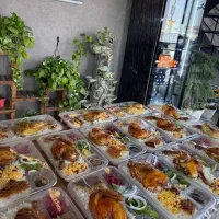 استخدام آشپزخانم، ساده برای بیرون بر