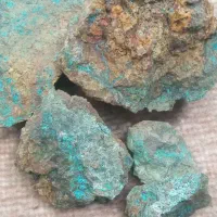 سنگ خام فیروزه|جواهرات|سهند, |دیوار