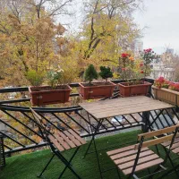 ۱۸۰متر نیاوران ۳۰ متر حیاط تراس ویو باغ بدونه مشرف