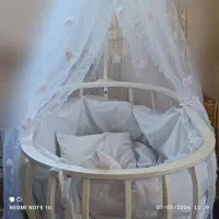 تخت کنارمادر