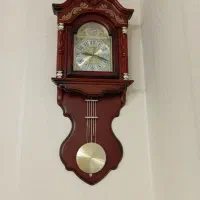 ساعت دیواری قدیمی