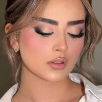 خدمات میکاپ و شینیون