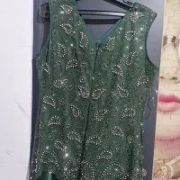 لباس مجلسی|لباس|قم, وادی السلام|دیوار