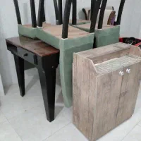 میز غذاخوری با صندلی کار کرده در حد نو