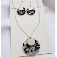 نیمست زنجیری رزینی چند رنگ، جادوی ظرافت و زیبایی|بدلیجات|اسلام‌شهر, شهرک مفیدی|دیوار