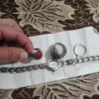 انگشتر ساعت