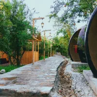 اجاره باغ رستوران سفره خانه در فیروزآباد|اجارهٔ مغازه و غرفه|فیروزآباد (فارس), |دیوار