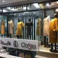 تجهیزات فروشگاه و لباس مانکن /رگال//لباس بانوان.|فروشگاه و مغازه|شهرکرد, |دیوار