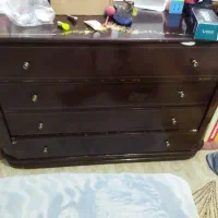 دراور و چند عدد پرده با زیر پرده