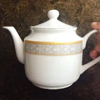 قوری چینی بزرگ