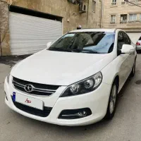 جک J5 اتوماتیک، مدل ۱۳۹۶ بی‌رنگ