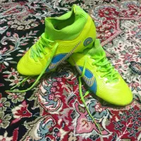 کفش استوک و دستکش دروازه‌بانی