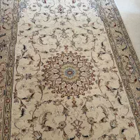 دو عدد قالیچه بیضی و یک عدد قالیچه مستطیل ماشینی