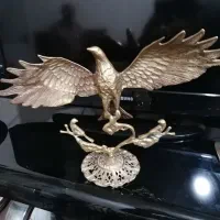 مجسمه عقاب برنجی