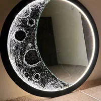 تابلوی ماه یک متری