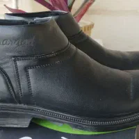 کفش نیم بوت چرم|کیف، کفش، کمربند|قروه, |دیوار