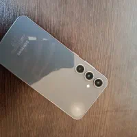 گوشی Samsung Galaxy S23 FE تمیز و قدرتمند