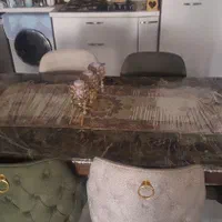 میز نهارخوری تروتمیزوشیک بااشانتیون باکلاس وفانتزی