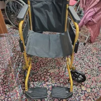 ویلچر نیاز به تعمیر در حد نو