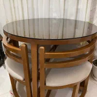 میز ناهار خوری کم جا ۴ نفره