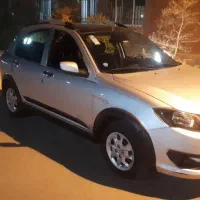 کوئیک نقره ای۱۴۰۲|خودرو سواری و وانت|چهارباغ, |دیوار