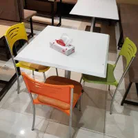 میز و صندلی