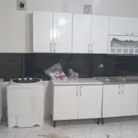 .نصب کابینت فلزی ن گازصحفه ای .نصب برچسب درب فلزی