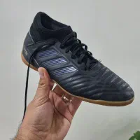 کفش فوتسال و فوتبال