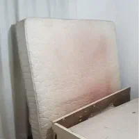 تخت و اینه دراور و میزتلویزیون و میزدکوری