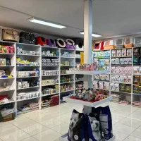 فروشنده پت شاپ ( لوازم حیوانات )