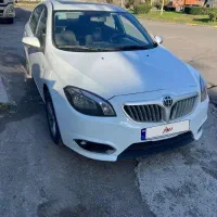 برلیانس H320 اتوماتیک 1650cc