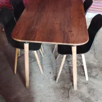 میز غذاخوری