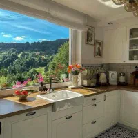 نظافتچی(آپارتمان) و کارگر