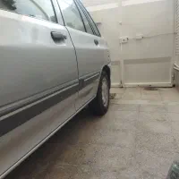 141 بدون رنگ