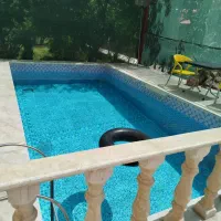 اجاره باغ ویلا استخر دار زرقان جاده شیراز زرقان|اجارهٔ کوتاه‌مدت ویلا و باغ|شیراز, رکن‌آباد|دیوار