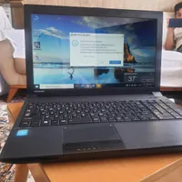 لپتاپ  (TOSHIBA)