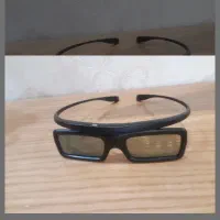 عینک سه بعدی