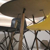 صندلی|میز و صندلی غذاخوری|رشت, پل تالشان|دیوار