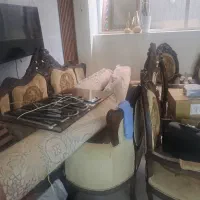 مبل گردوبه همراه میز و کابینت آشپزخانه تمیز|مبلمان خانگی و میز عسلی|اصفهان, قلعه طبره|دیوار